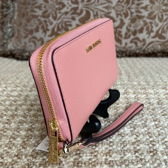 Michael Kors Jet Set Travel LG Flat MF Phone Case - Picture 13 of 15